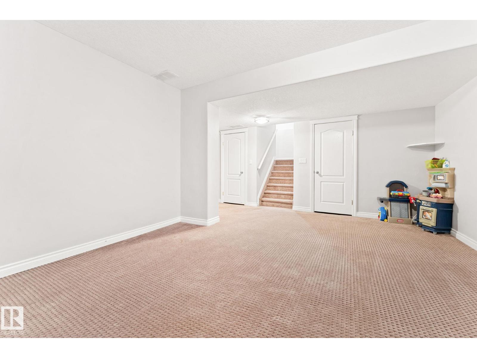 10655 181 Av Nw, Edmonton, Alberta  T5X 6G4 - Photo 36 - E4473640