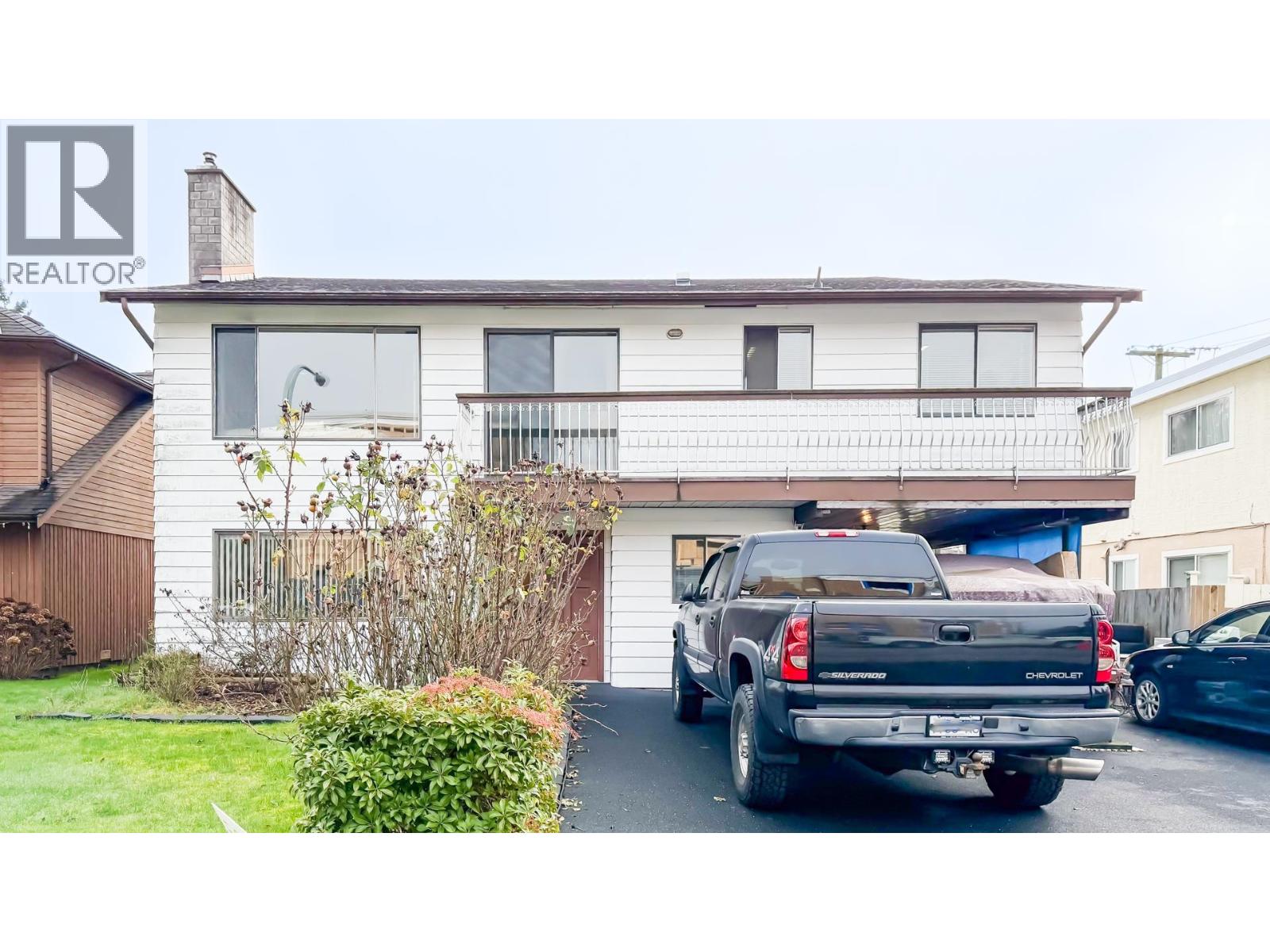 5716 48B AVENUE, Delta, British Columbia