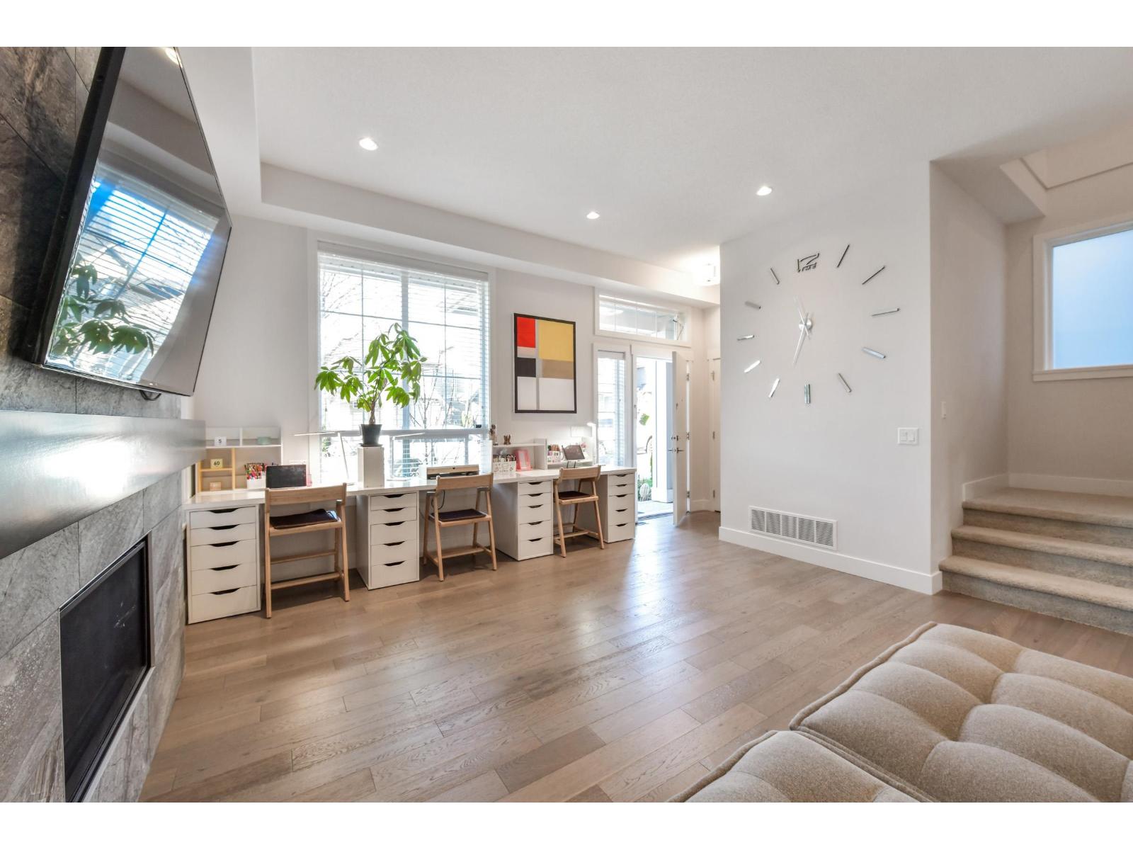 2136 165b Street, Surrey, British Columbia  V3Z 0V6 - Photo 3 - R3087884