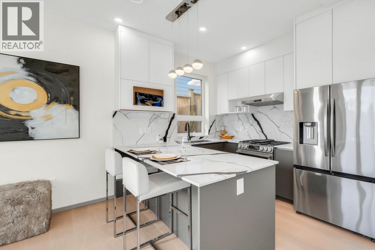 1 3547 E Georgia Street, Vancouver, British Columbia  V5K 2L9 - Photo 10 - R3083379