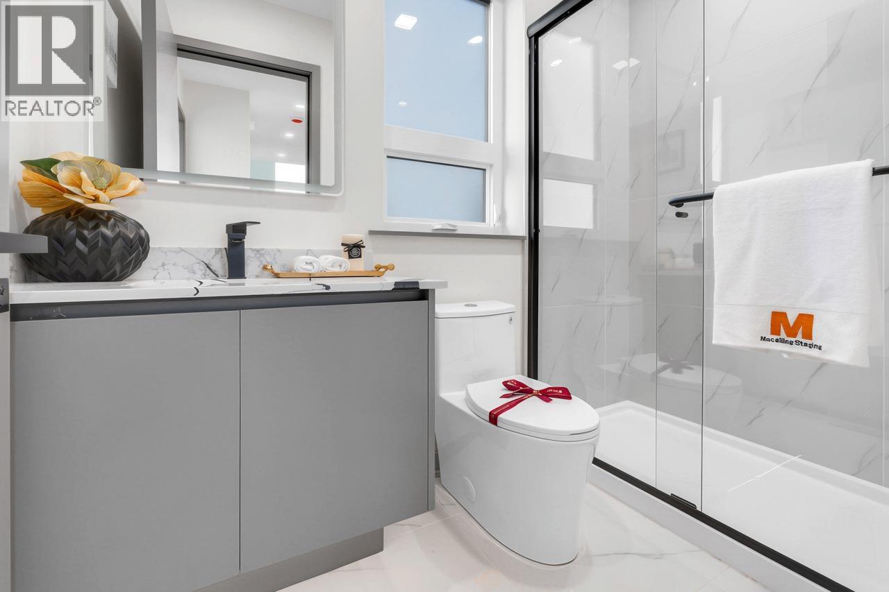 1 3547 E Georgia Street, Vancouver, British Columbia  V5K 2L9 - Photo 31 - R3083379