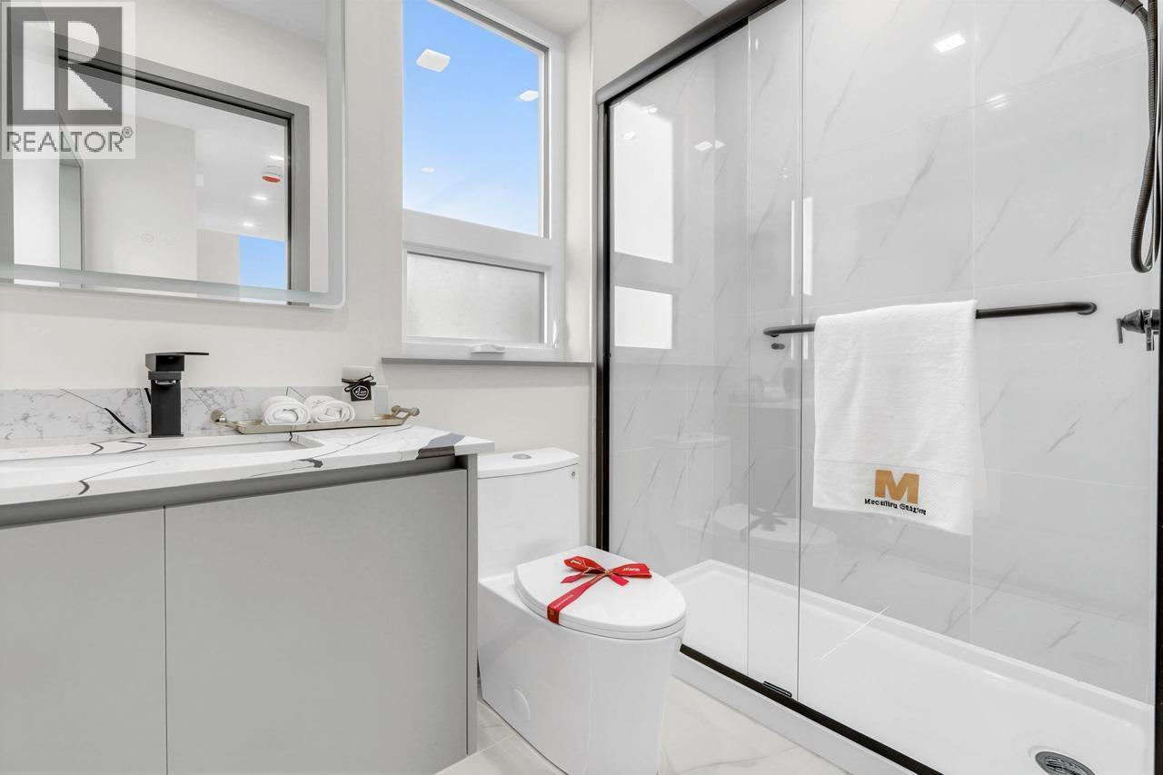 1 3547 E Georgia Street, Vancouver, British Columbia  V5K 2L9 - Photo 19 - R3083379