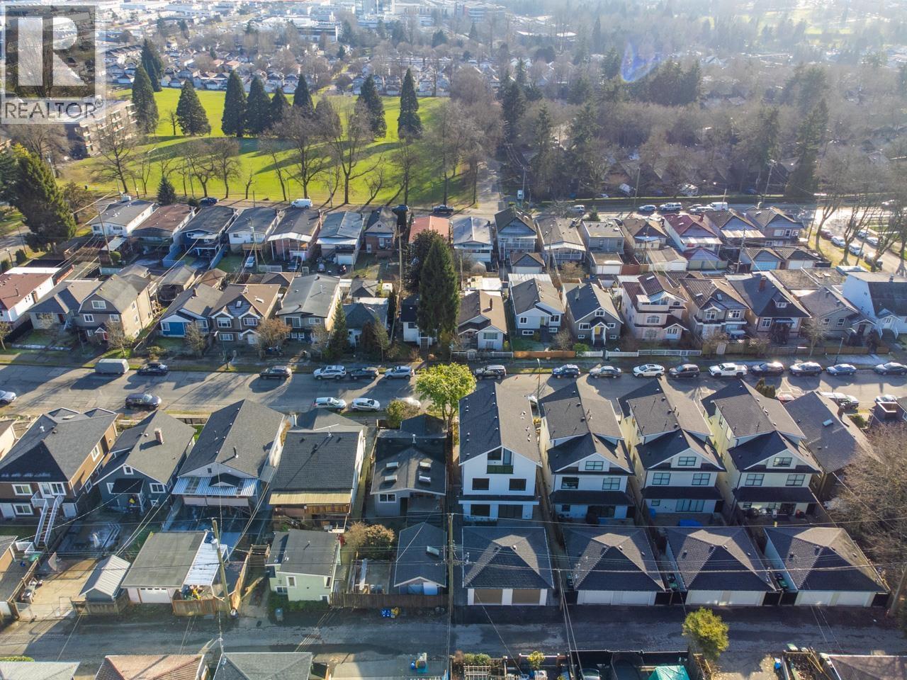 1 3547 E Georgia Street, Vancouver, British Columbia  V5K 2L9 - Photo 36 - R3083379