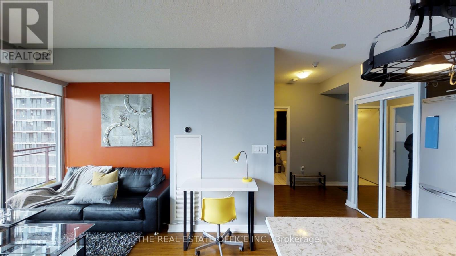 2010 - 8 Telegram Mews, Toronto, Ontario  M5V 3Z5 - Photo 10 - C12790138