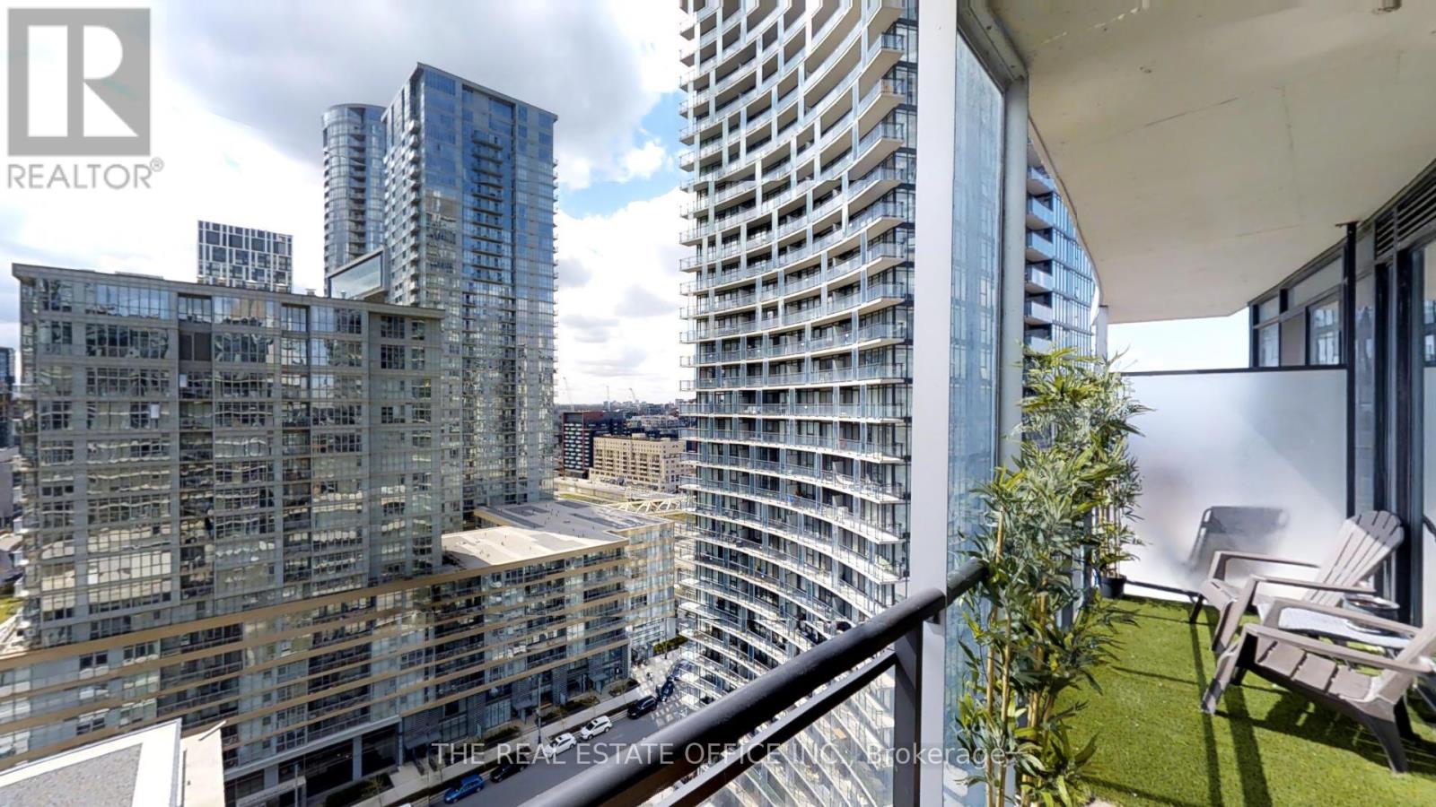 2010 - 8 Telegram Mews, Toronto, Ontario  M5V 3Z5 - Photo 13 - C12790138