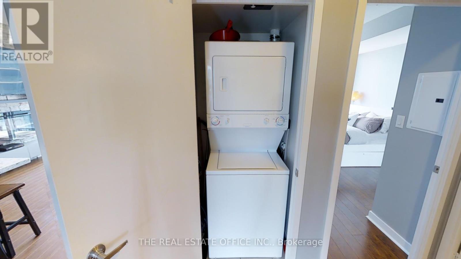 2010 - 8 Telegram Mews, Toronto, Ontario  M5V 3Z5 - Photo 14 - C12790138