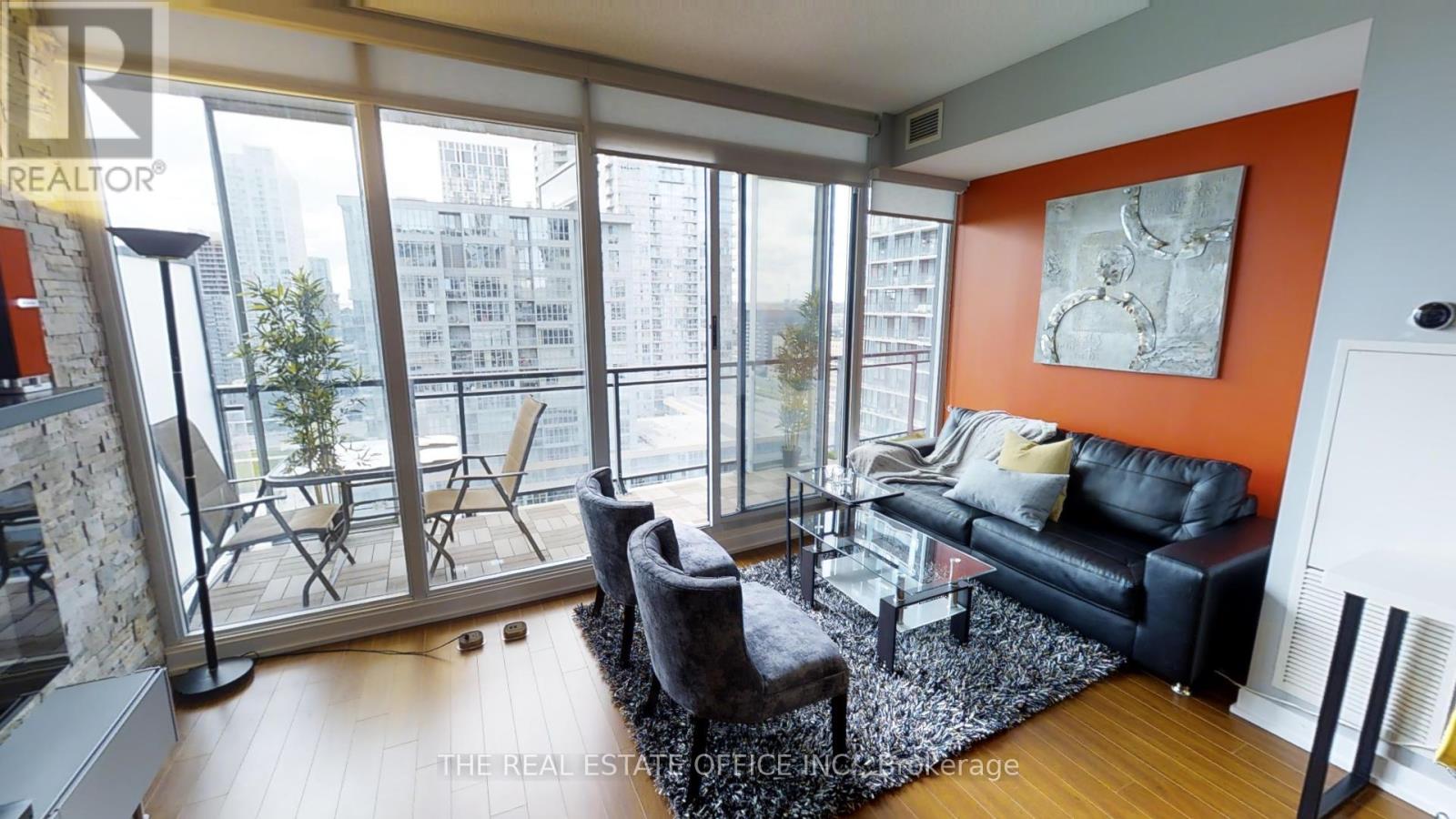 2010 - 8 Telegram Mews, Toronto, Ontario  M5V 3Z5 - Photo 5 - C12790138