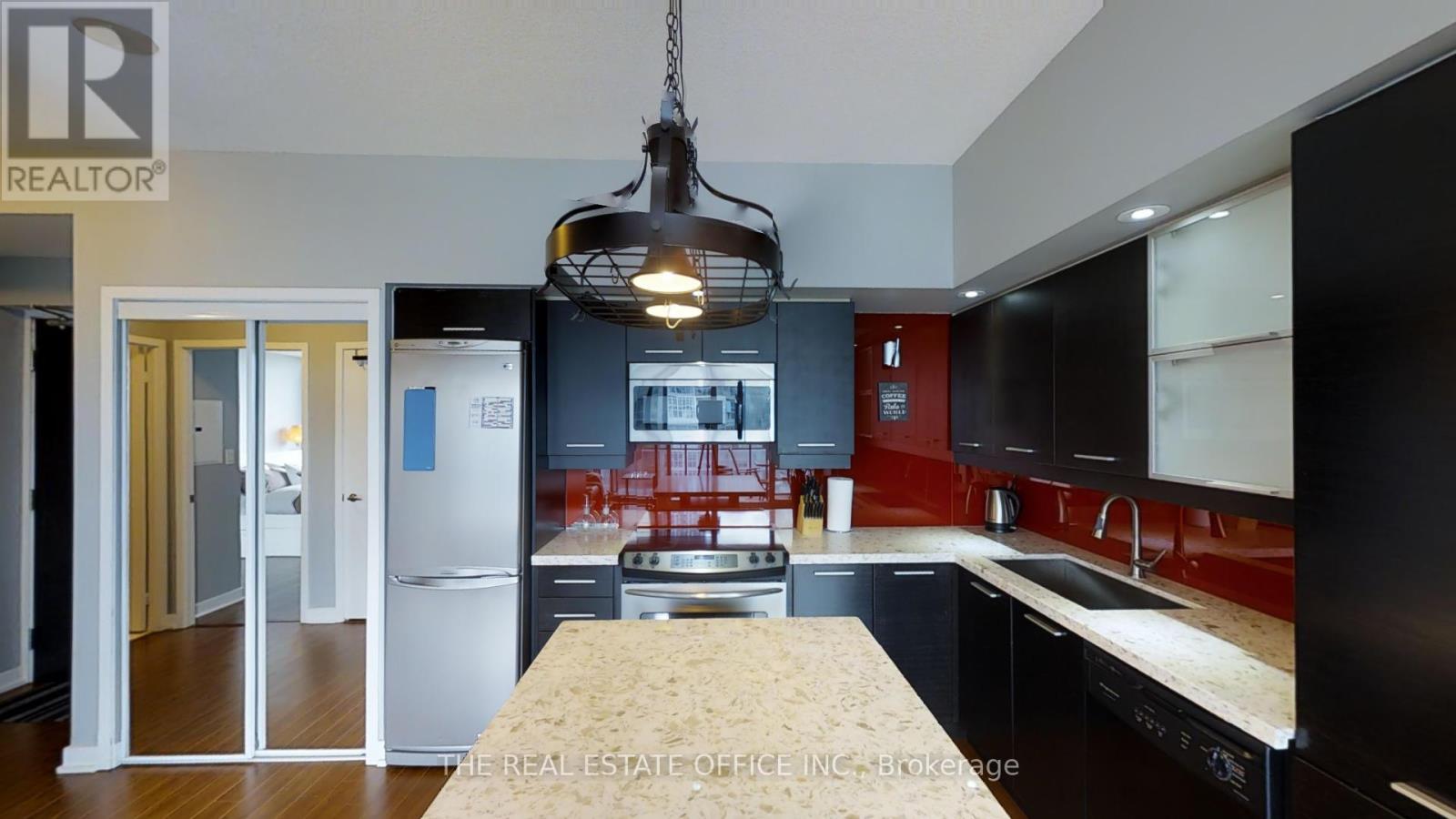 2010 - 8 Telegram Mews, Toronto, Ontario  M5V 3Z5 - Photo 8 - C12790138