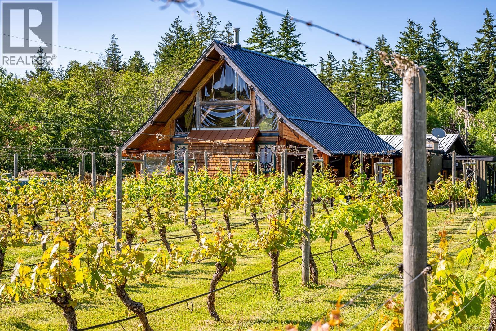 1885 Central Rd, Hornby Island, British Columbia  V0R 1Z0 - Photo 3 - 1025821