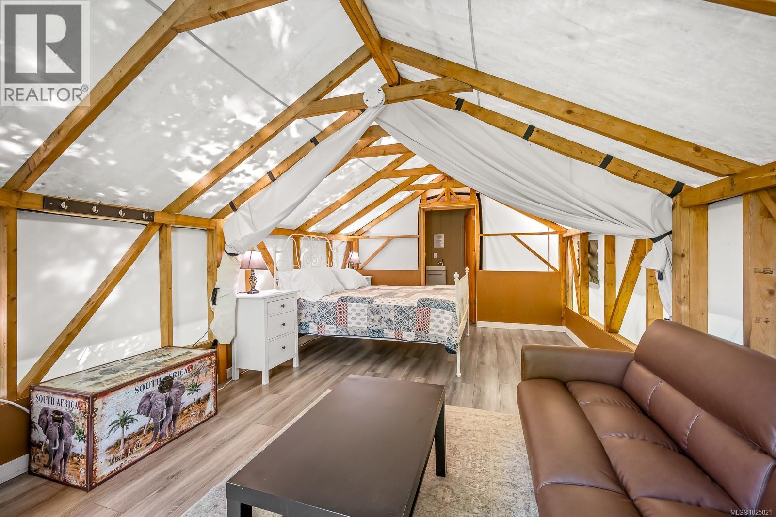 1885 Central Rd, Hornby Island, British Columbia  V0R 1Z0 - Photo 79 - 1025821