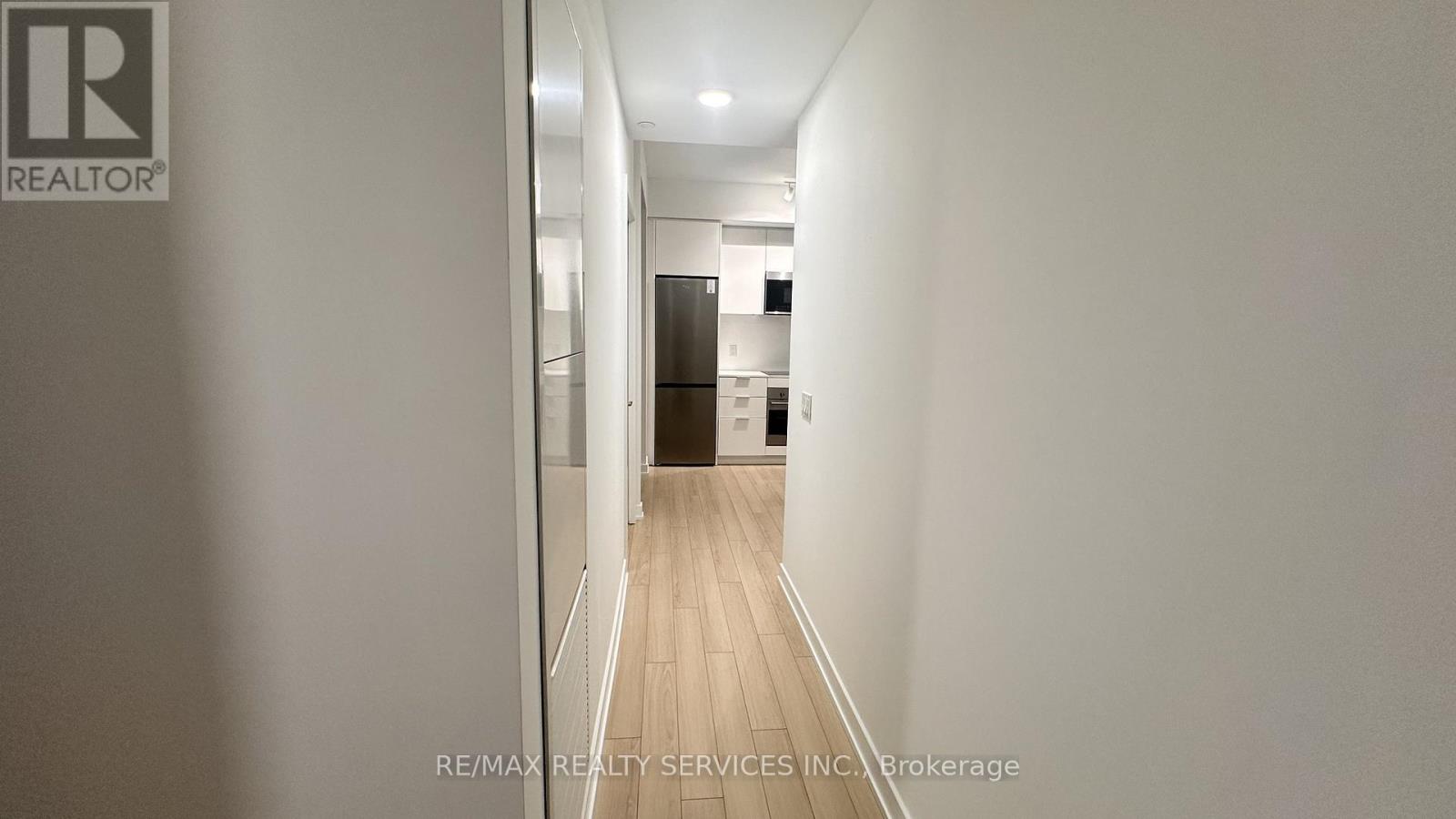 1216 - 15 Skyridge Drive, Brampton, Ontario  L6P 4S3 - Photo 5 - W12790136