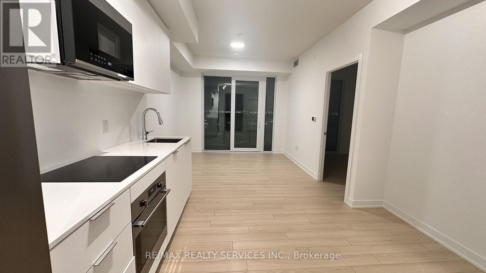 1216 - 15 Skyridge Drive, Brampton, Ontario  L6P 4S3 - Photo 7 - W12790136