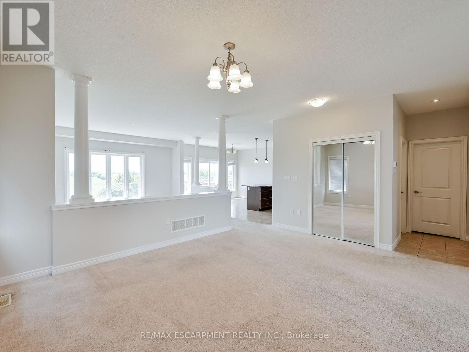 56 Dolomiti Court, Hamilton, Ontario  L0R 1P0 - Photo 8 - X12790140