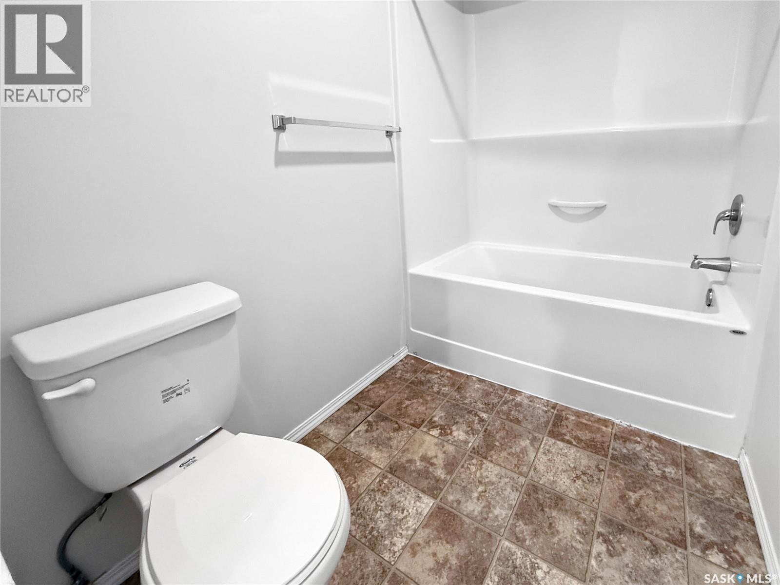 36 1275 Railway Street, Swift Current, Saskatchewan  S9H 5P3 - Photo 8 - SK028583