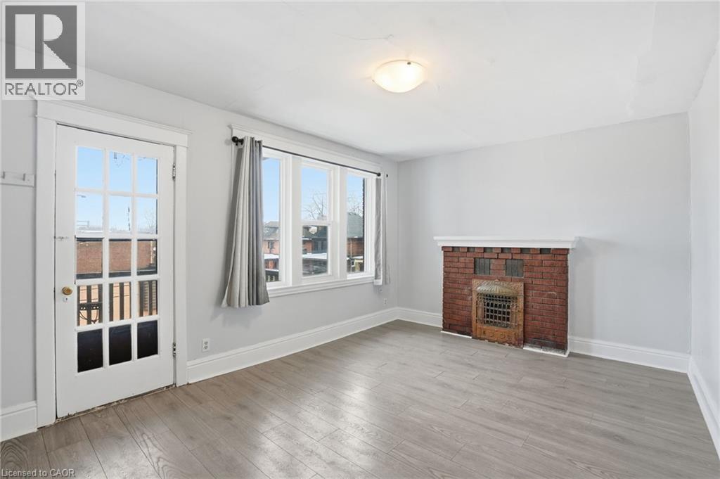 1 FAIRHOLT Road N Unit# 11, hamilton, Ontario