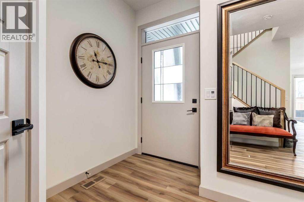 167 Hotchkiss Manor Se, Calgary, Alberta  T3S 0G5 - Photo 2 - A2277361