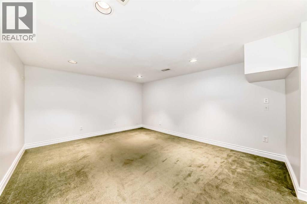 2831 63 Avenue Sw, Calgary, Alberta  T3E 5J6 - Photo 32 - A2280682