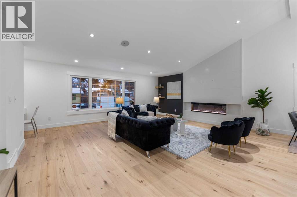 1024 Lake Christina Way Se, Calgary, Alberta  T2J 2R3 - Photo 19 - A2276467