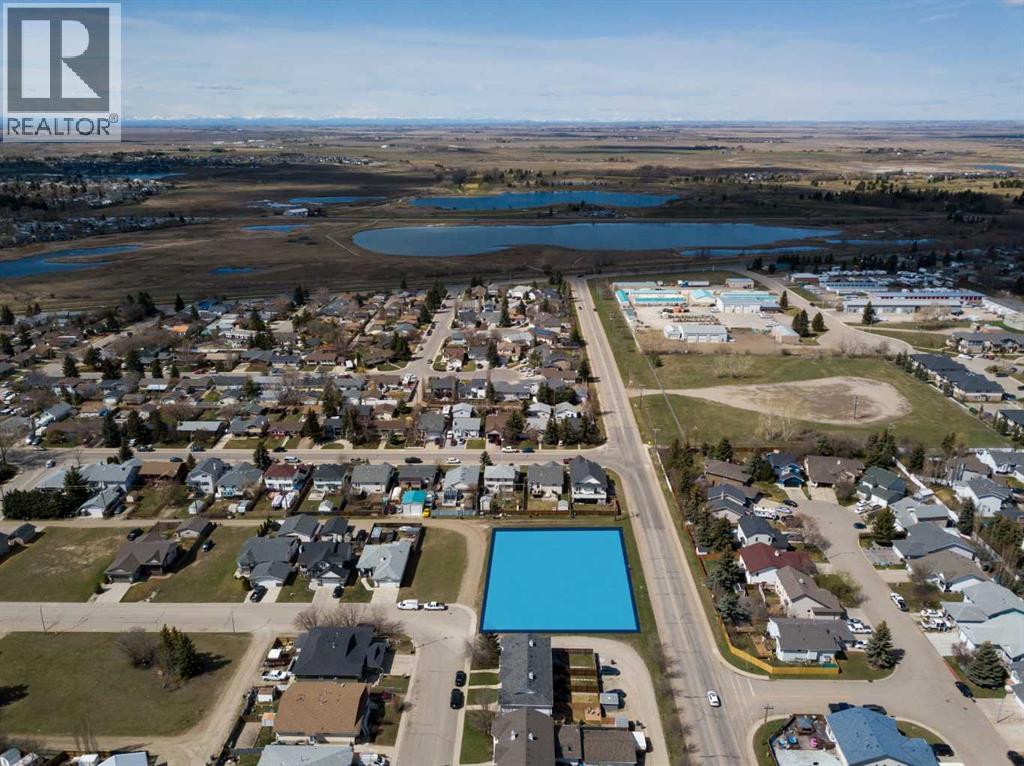 346 Parkview Estates, Strathmore, Alberta  T1P 1K8 - Photo 3 - A2284904