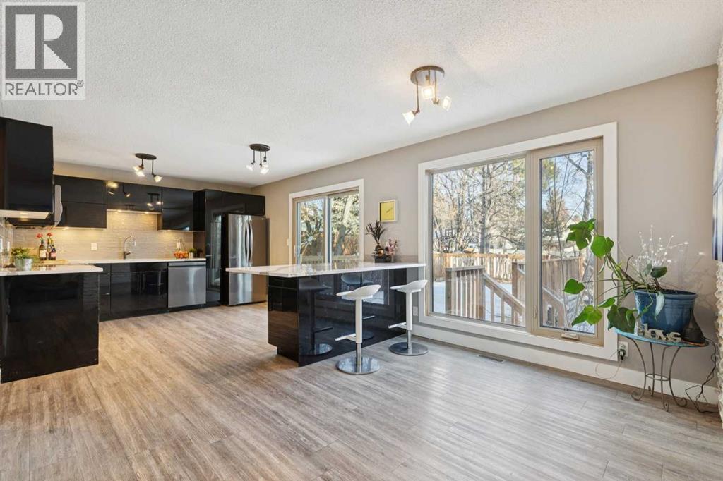 5432 Silverdale Drive Nw, Calgary, Alberta  T3B 3M8 - Photo 5 - A2276462