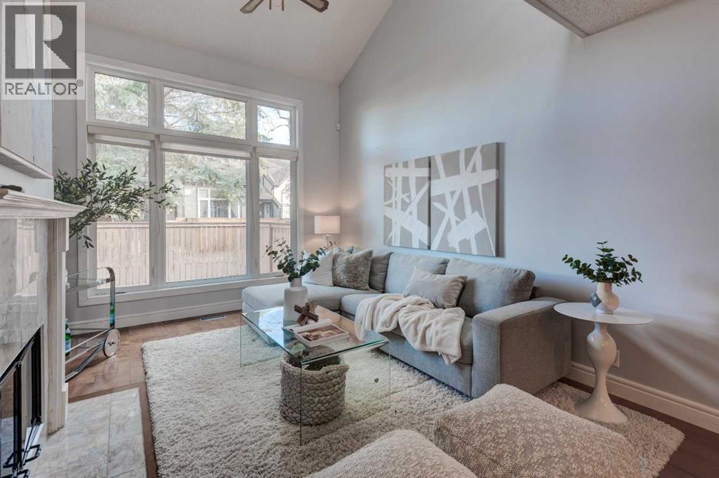 37, 12625 24 Street Sw, Calgary, Alberta T2W 4B1 - Photo 1 - A2285097