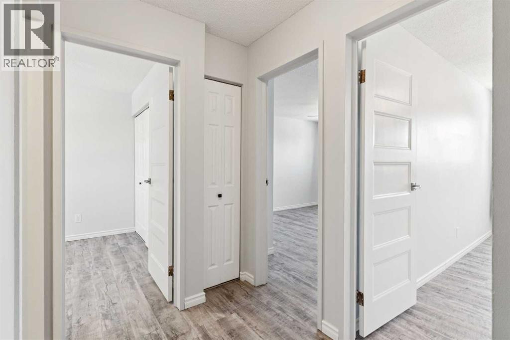 10618 Braeside Drive Sw, Calgary, Alberta  T2W 1B9 - Photo 13 - A2281567