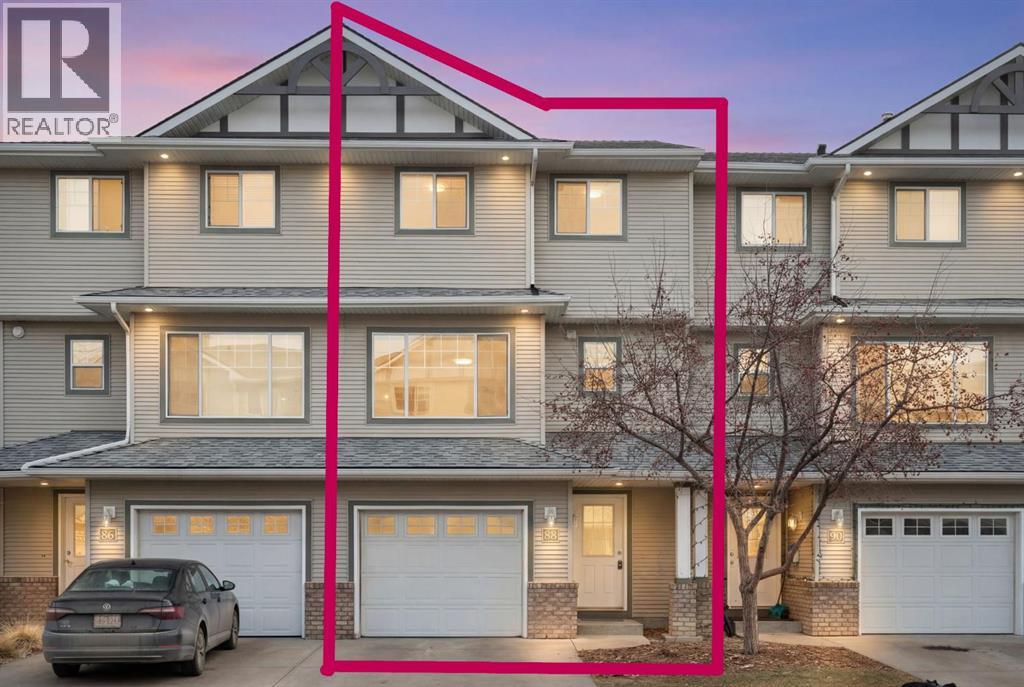 88 Crystal Shores Cove, Okotoks, Alberta  T1S 2B4 - Photo 1 - A2285787