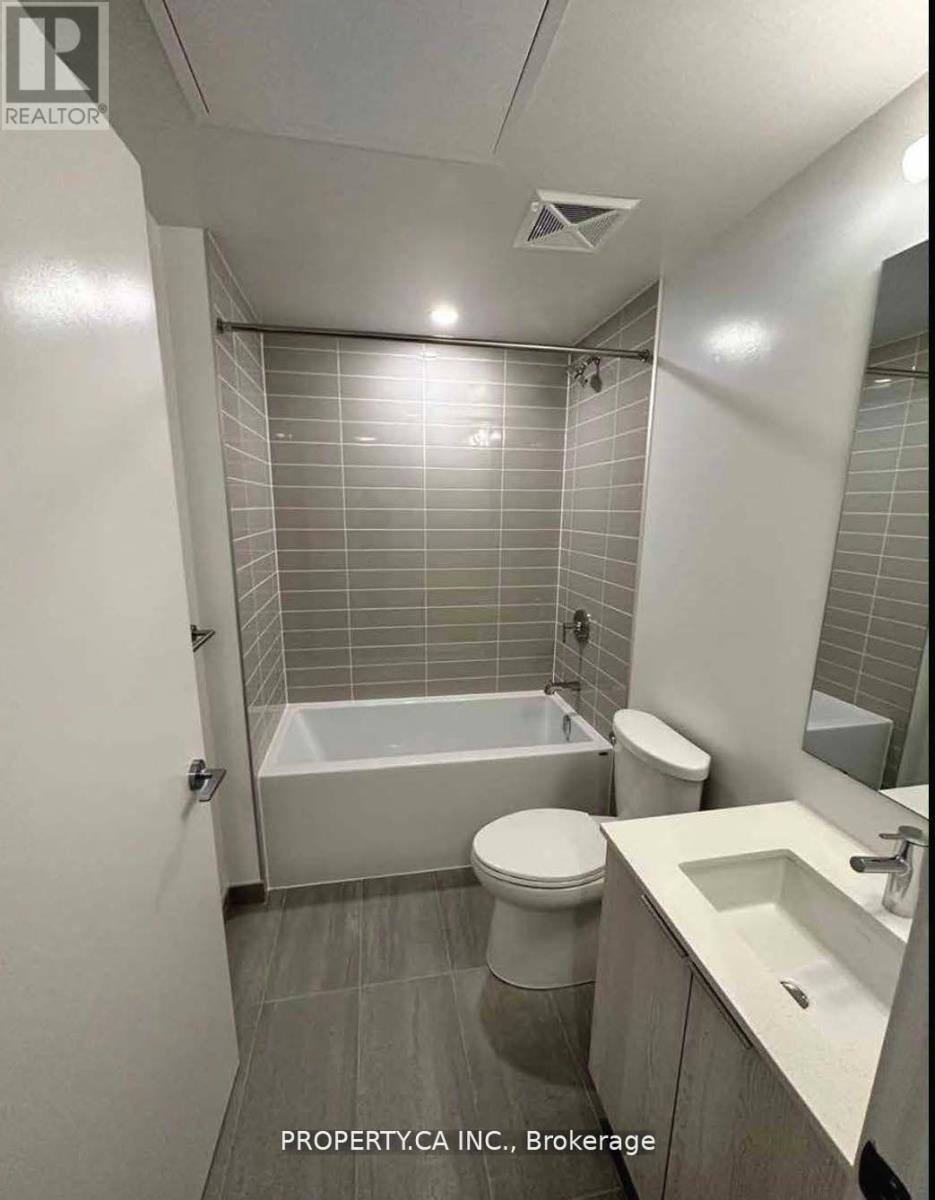 2404 - 357 King Street W, Toronto, Ontario  M5V 0S7 - Photo 12 - C12790158