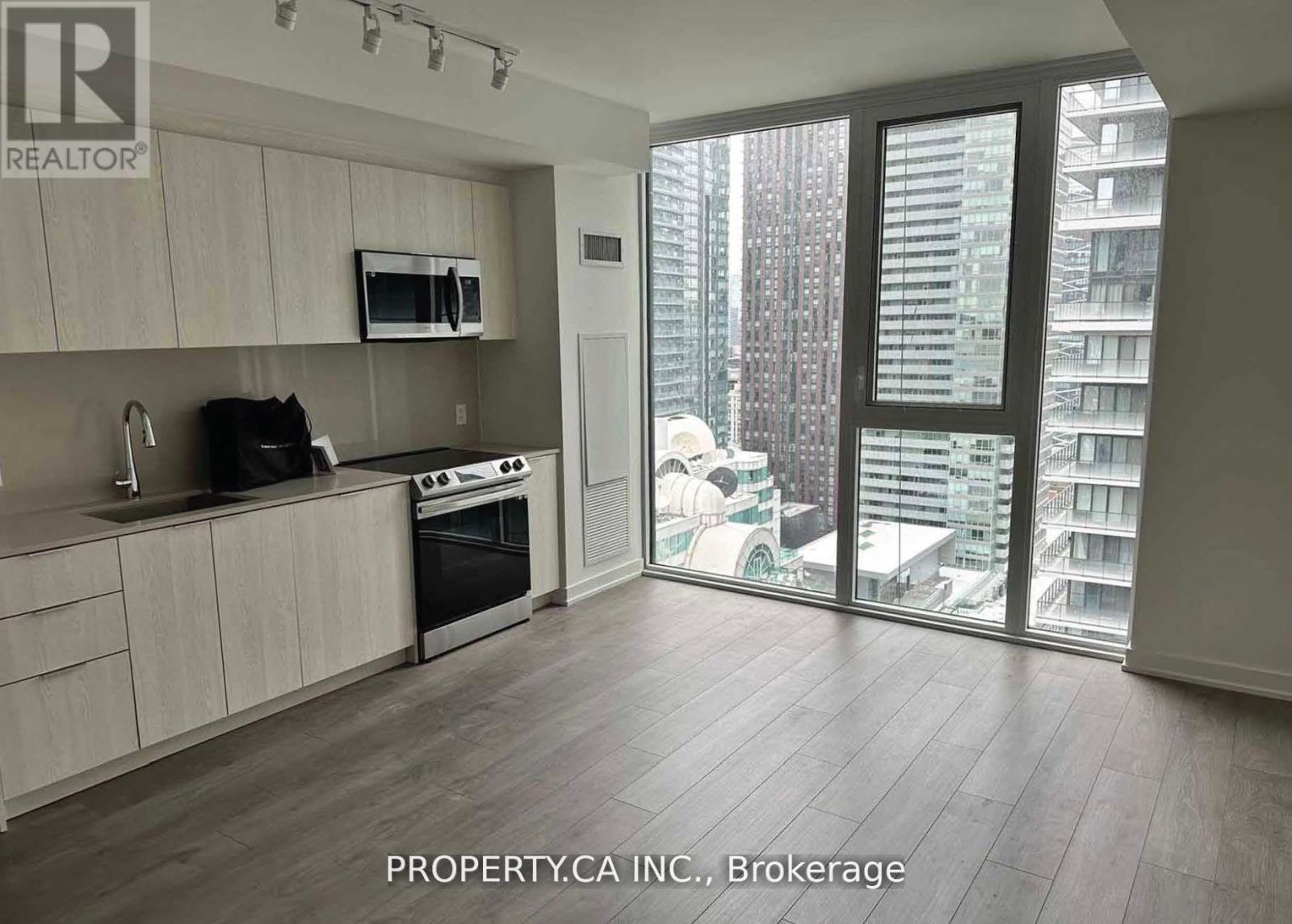 2404 - 357 King Street W, Toronto, Ontario  M5V 0S7 - Photo 4 - C12790158