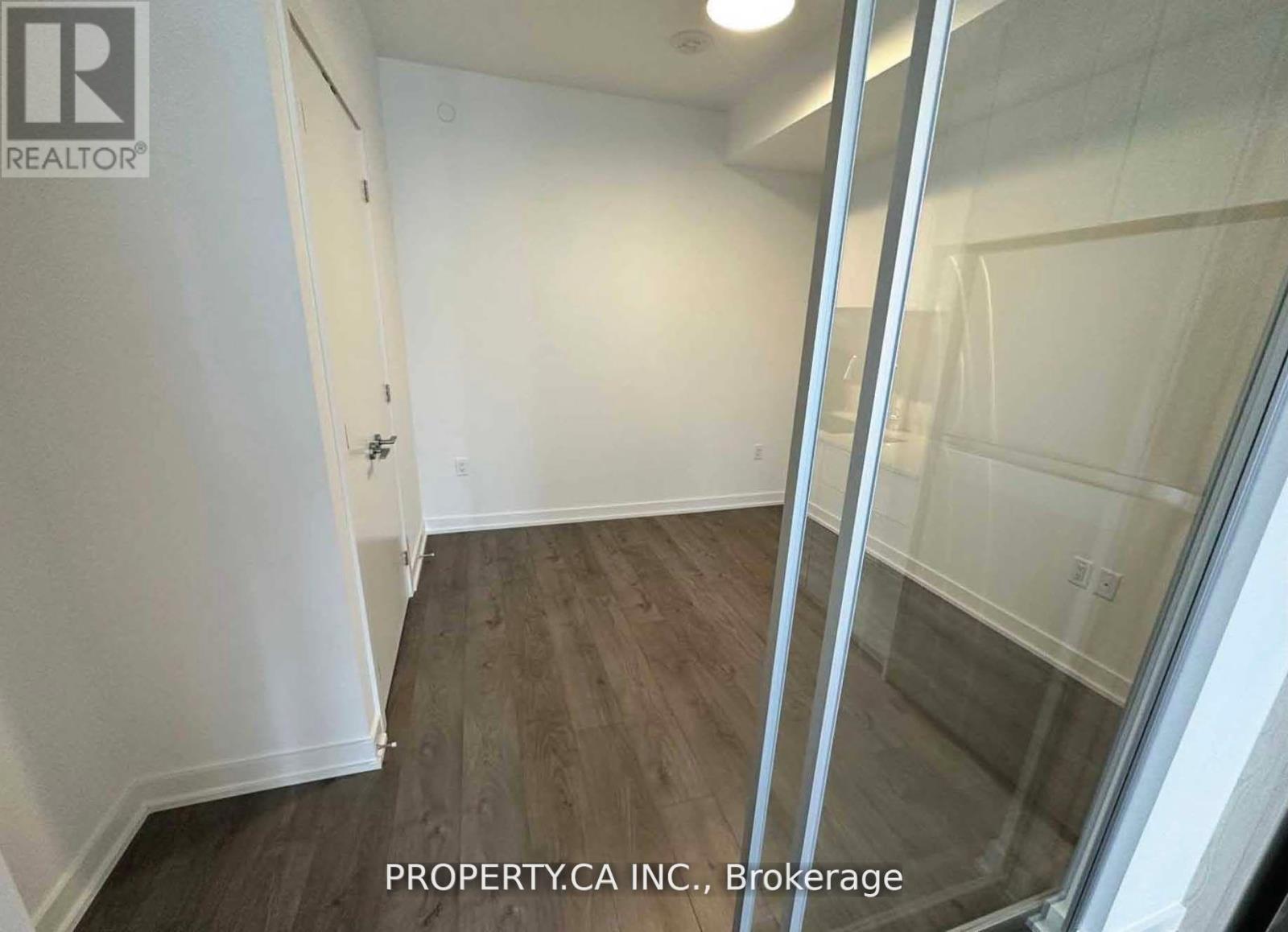 2404 - 357 King Street W, Toronto, Ontario  M5V 0S7 - Photo 8 - C12790158