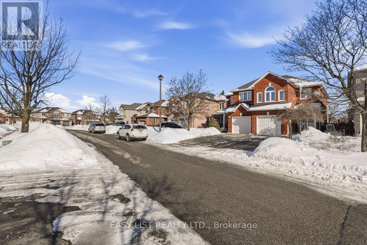 15 COOLSPRING CRESCENT, Caledon, Ontario