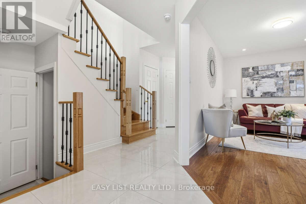 15 Coolspring Crescent, Caledon, Ontario  L7E 1W6 - Photo 8 - W12780936