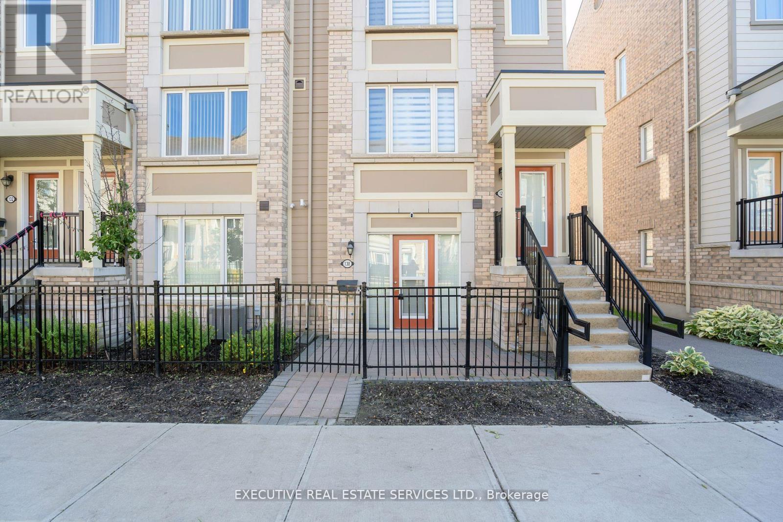 130 - 1 Beckenrose Court, Brampton, Ontario  L6Y 6G2 - Photo 2 - W12790164