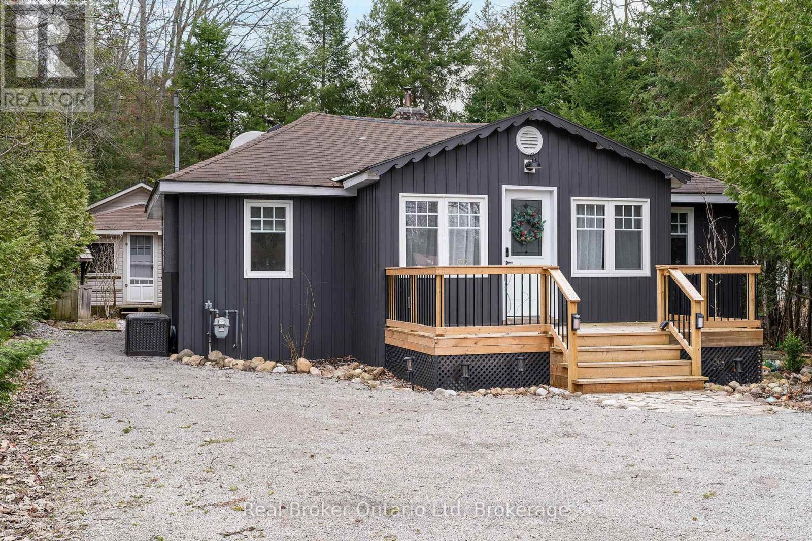 1071 LAWSON ROAD, Tiny, Ontario