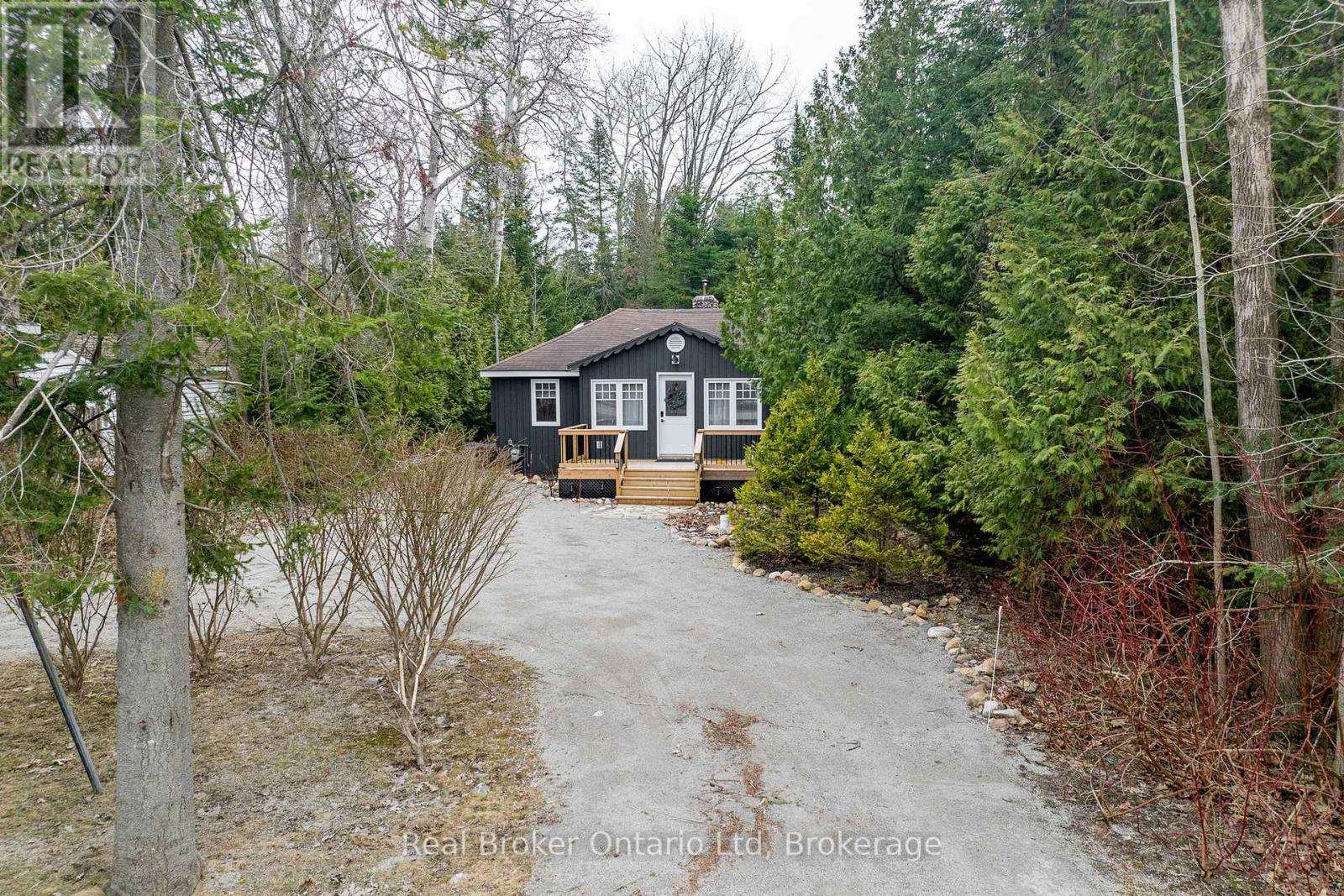 1071 Lawson Road, Tiny, Ontario  L0L 1P0 - Photo 18 - S12790170