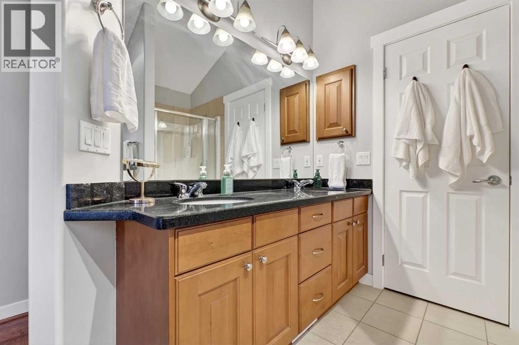 2410 35 Street Sw, Calgary, Alberta  T3E 2Y1 - Photo 21 - A2285066