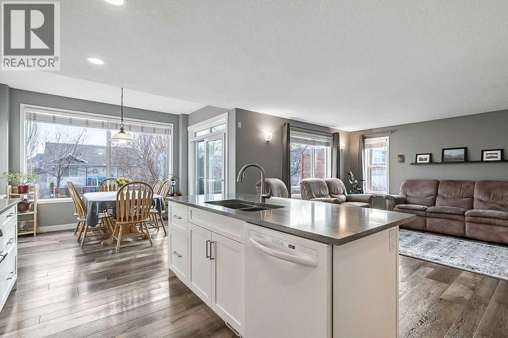 115 Cougarstone Square Sw, Calgary, Alberta  T3H 5J4 - Photo 12 - A2286206