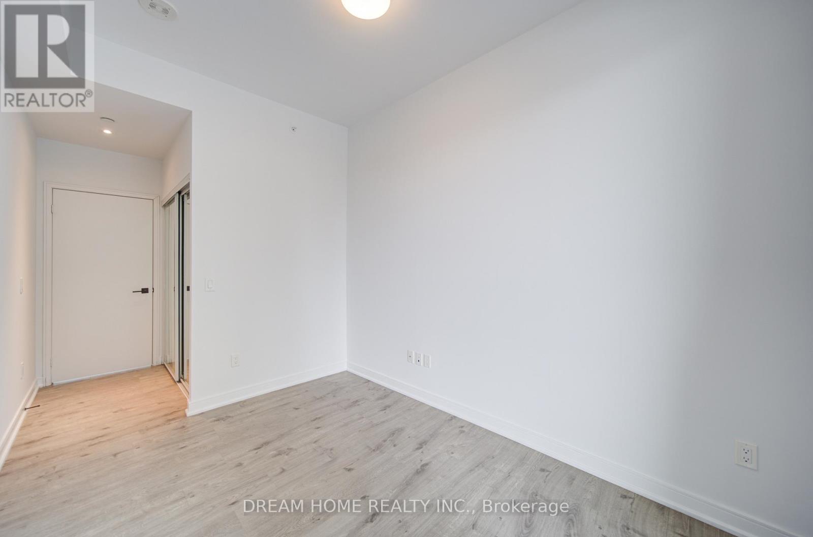 303 - 60 Tannery Road, Toronto, Ontario  M5A 0S8 - Photo 11 - C12790168