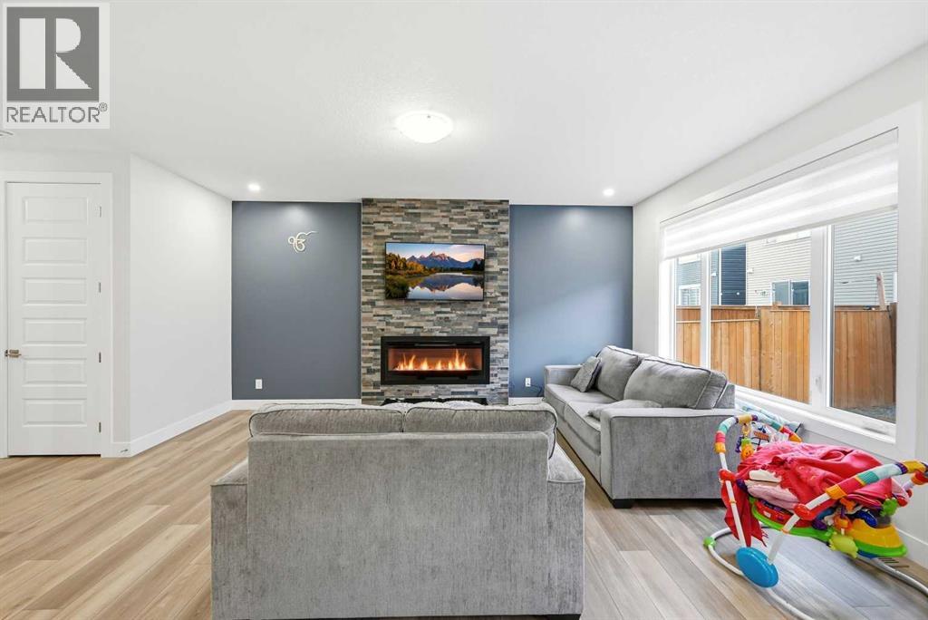 228 Carringham Road, Calgary, Alberta  T3J 1V4 - Photo 10 - A2285875