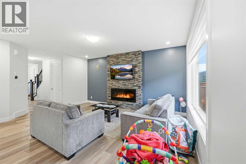 228 Carringham Road, Calgary, Alberta  T3J 1V4 - Photo 11 - A2285875