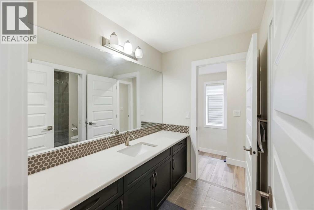 228 Carringham Road, Calgary, Alberta  T3J 1V4 - Photo 34 - A2285875