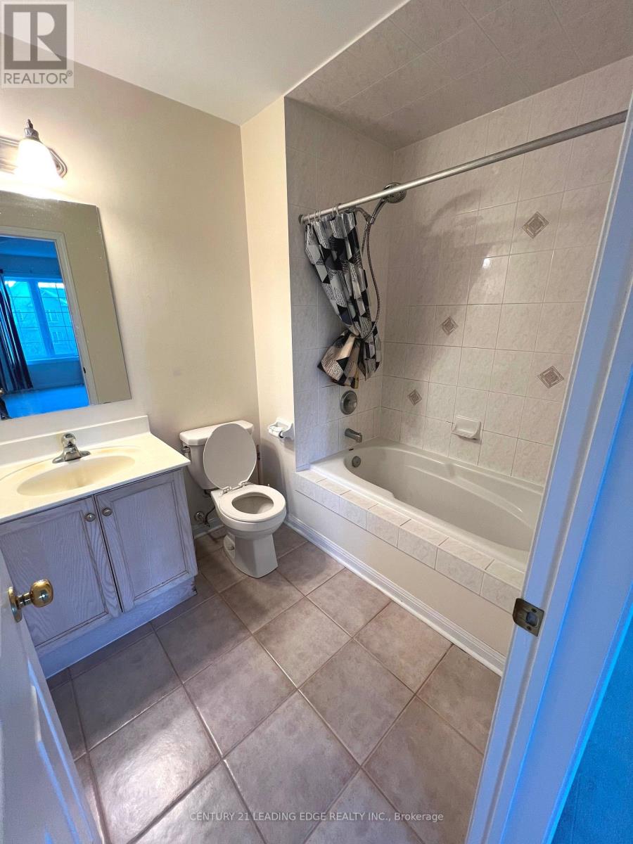 11 - 3 Alpen Way, Markham, Ontario  L3R 4G2 - Photo 16 - N12657184