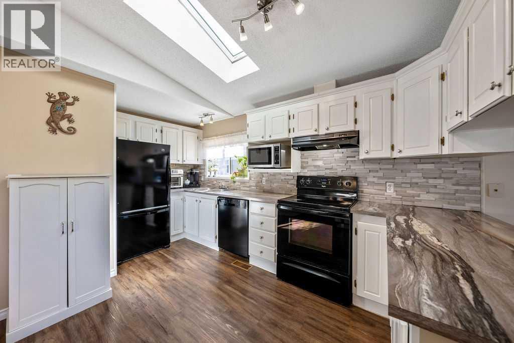 424 Heritage Crescent, Okotoks, Alberta  T1S 1P2 - Photo 8 - A2286106