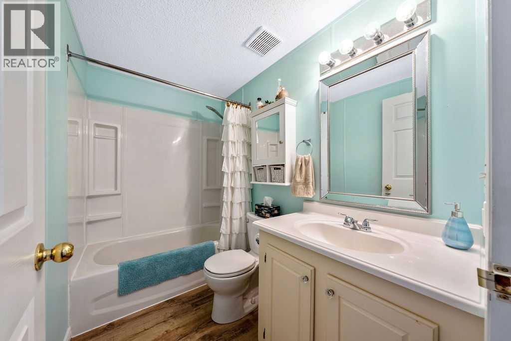 424 Heritage Crescent, Okotoks, Alberta  T1S 1P2 - Photo 24 - A2286106