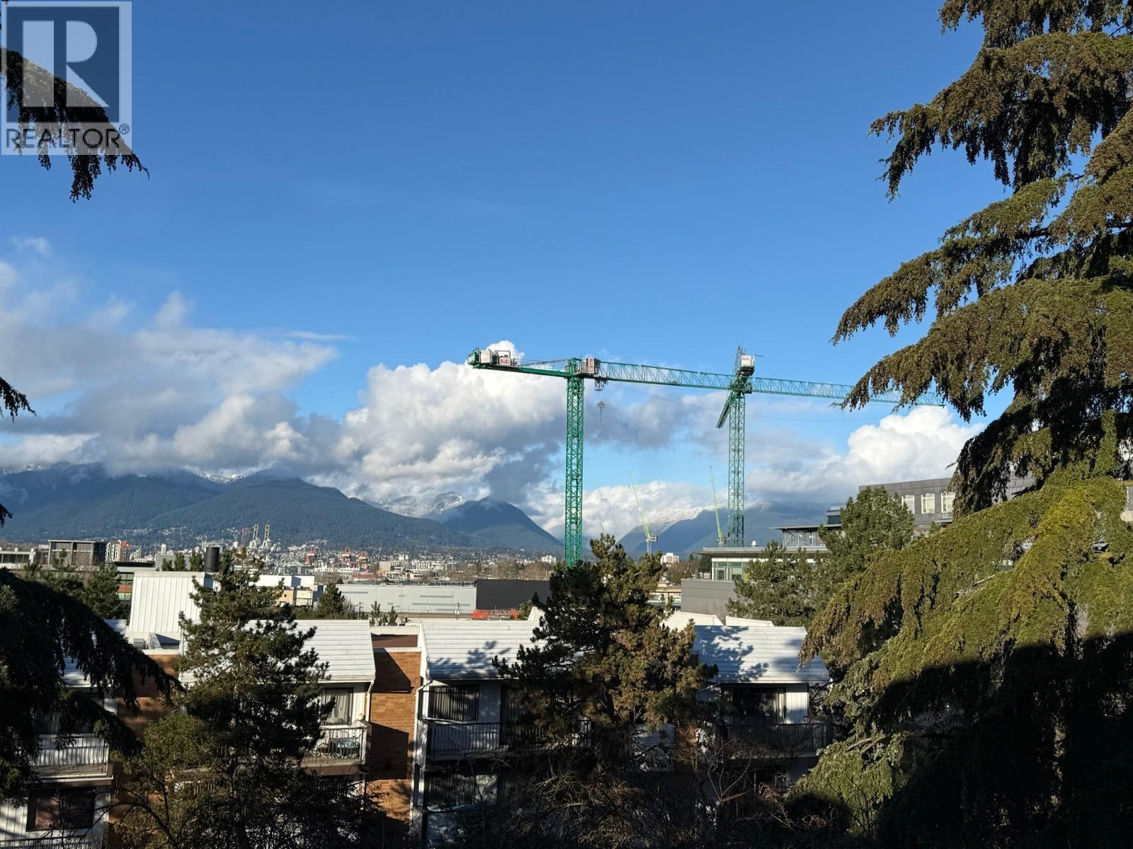 401 1066 E 8 AVENUE, Vancouver, British Columbia