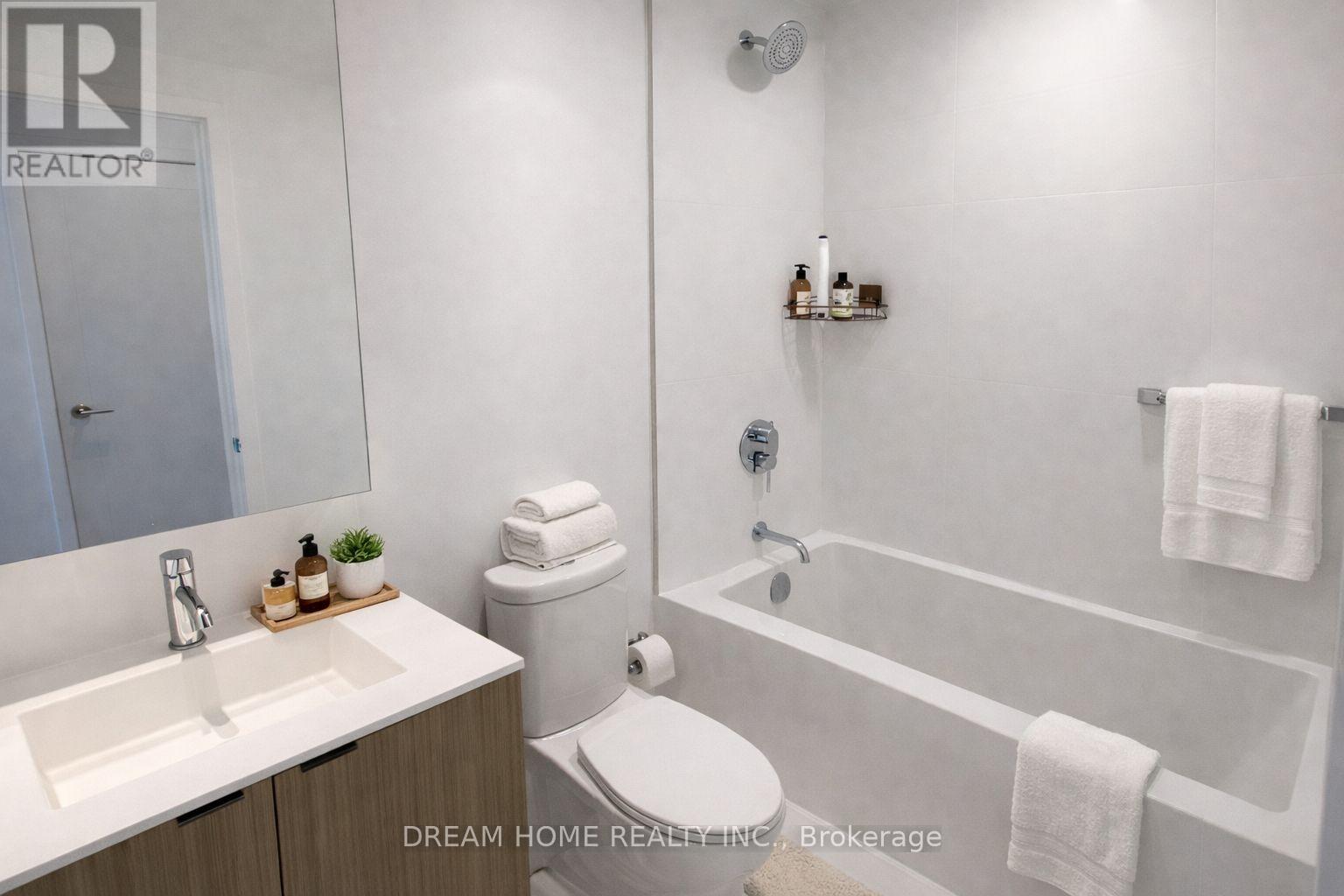 1618 - 20 Edward Street, Toronto, Ontario  M5G 0C5 - Photo 14 - C12790184