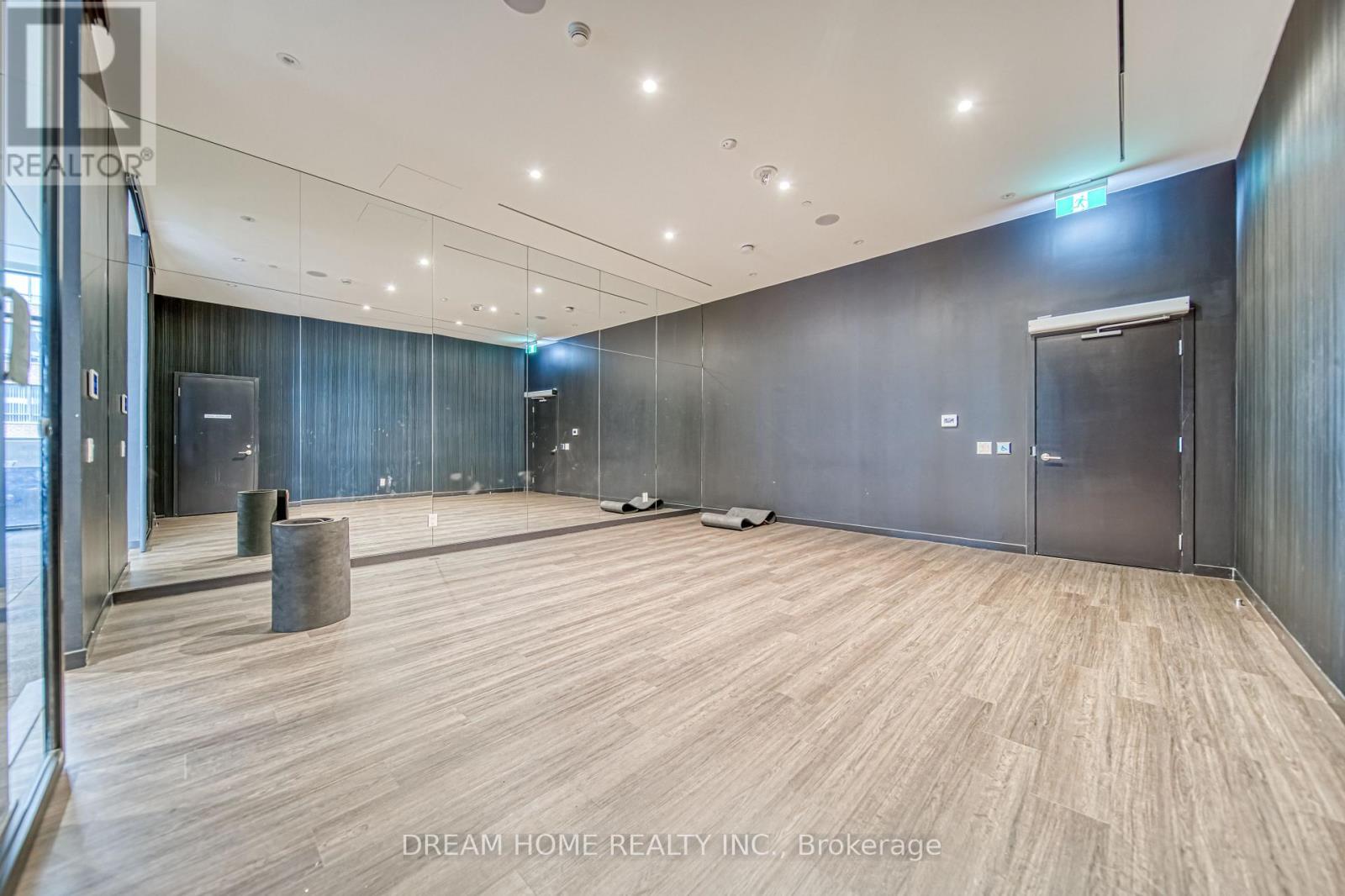 1618 - 20 Edward Street, Toronto, Ontario  M5G 0C5 - Photo 16 - C12790184