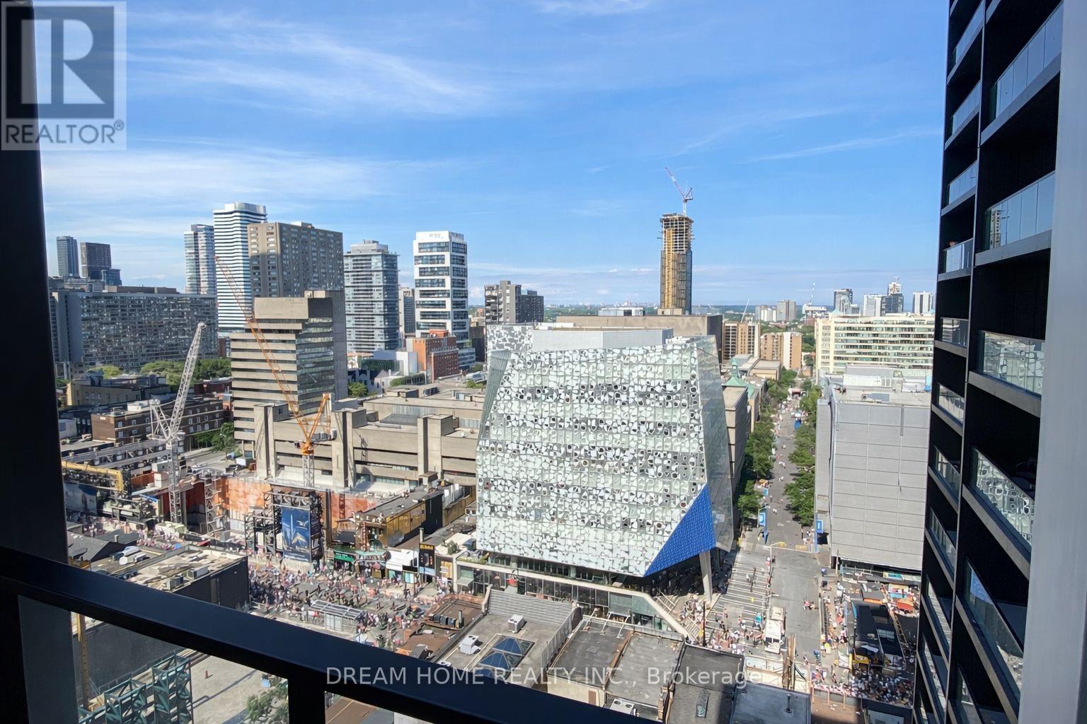 1618 - 20 Edward Street, Toronto, Ontario  M5G 0C5 - Photo 9 - C12790184