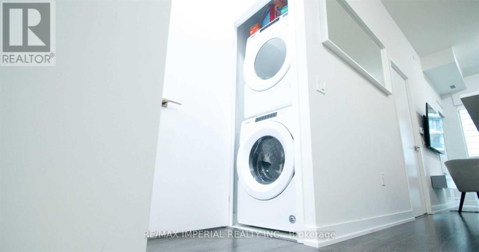 721 - 4055 Parkside Village Drive, Mississauga, Ontario  M2N 6K8 - Photo 19 - W12790180