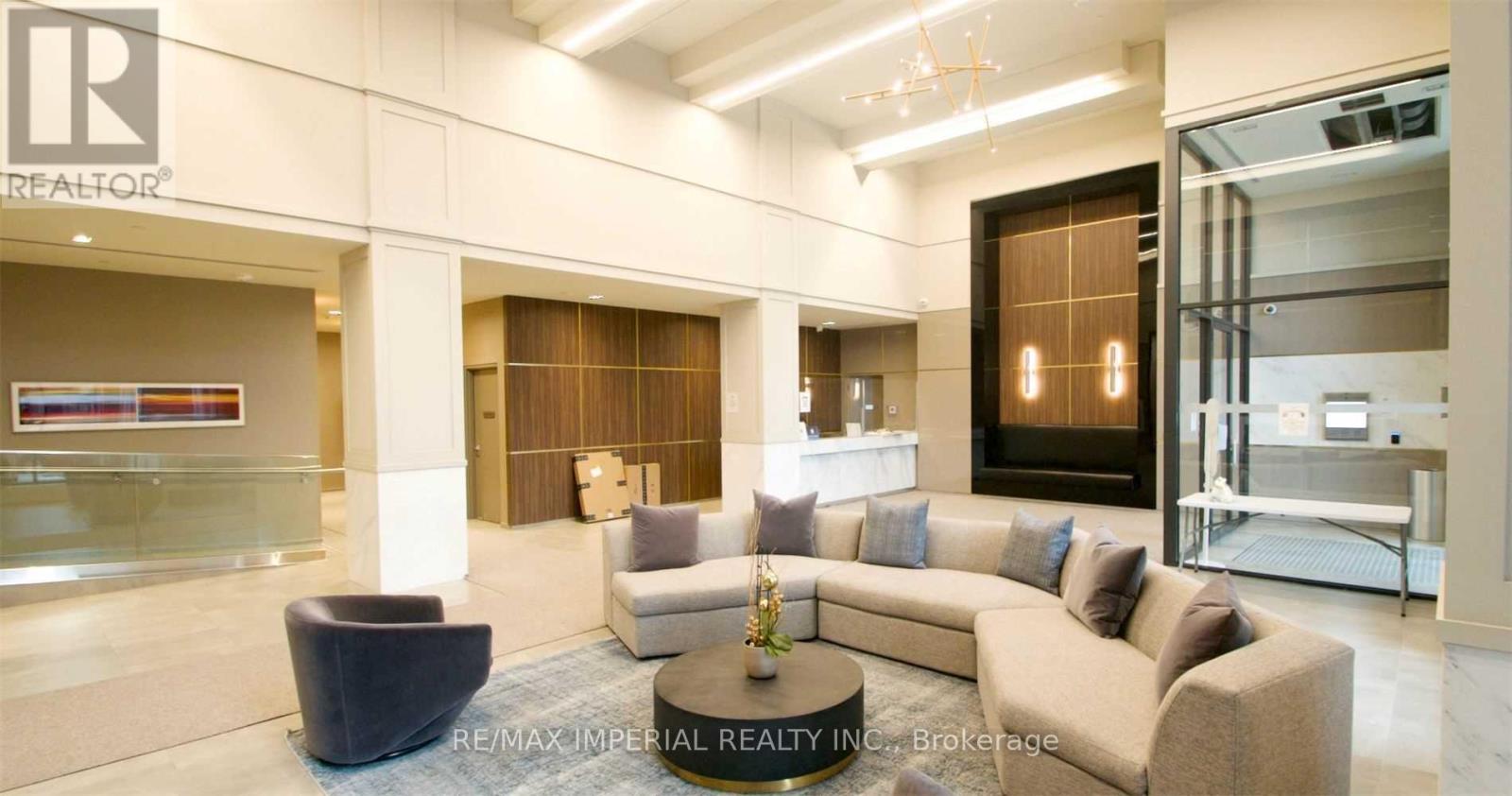 721 - 4055 Parkside Village Drive, Mississauga, Ontario  M2N 6K8 - Photo 2 - W12790180